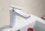 Смеситель для раковины Rose R16F R1601F белый/хром Смеситель для раковины Rose R16F R1601F белый/хром